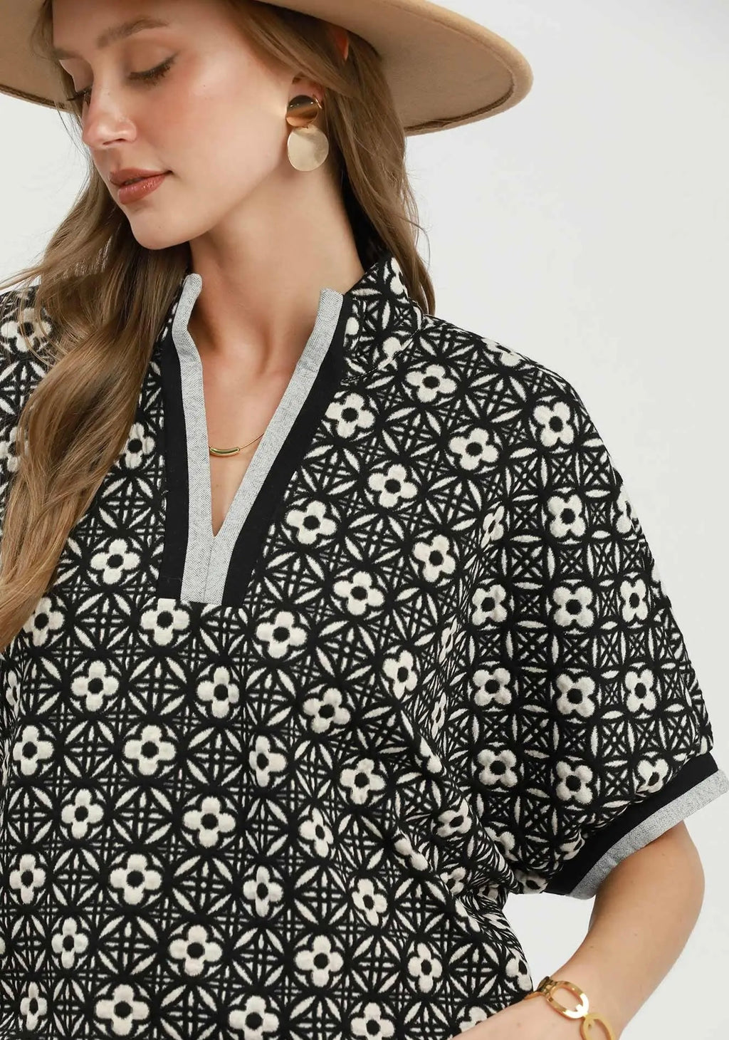 Umgee Black Print Pullover