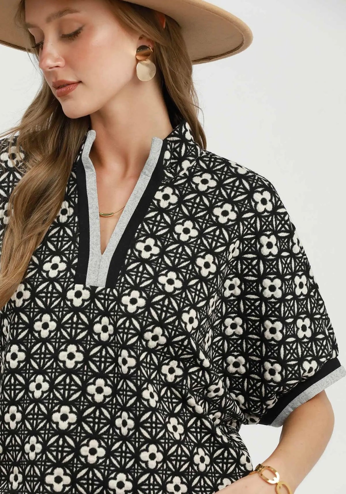 Umgee Black Print Pullover