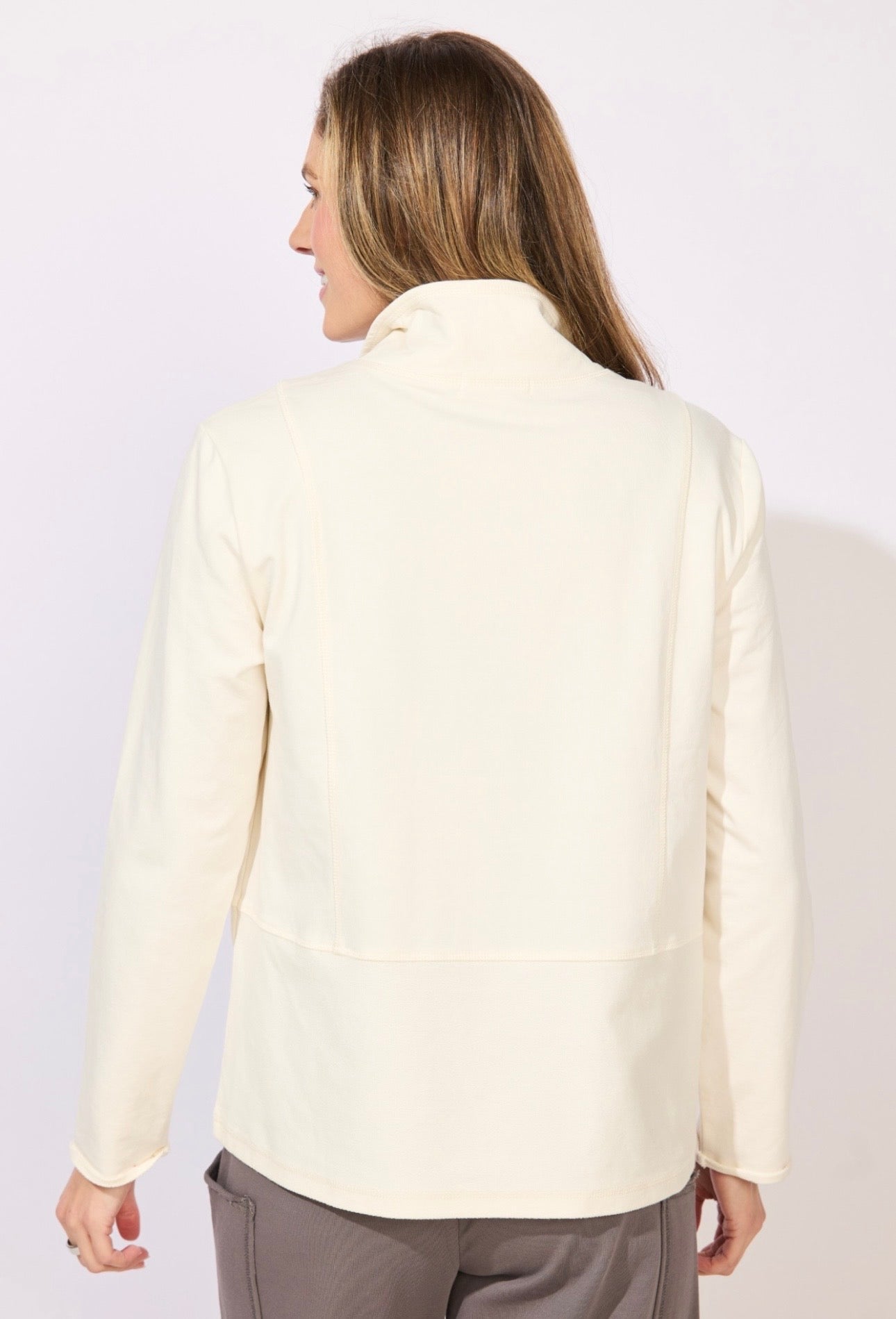 Escape Mock Neck Pullover