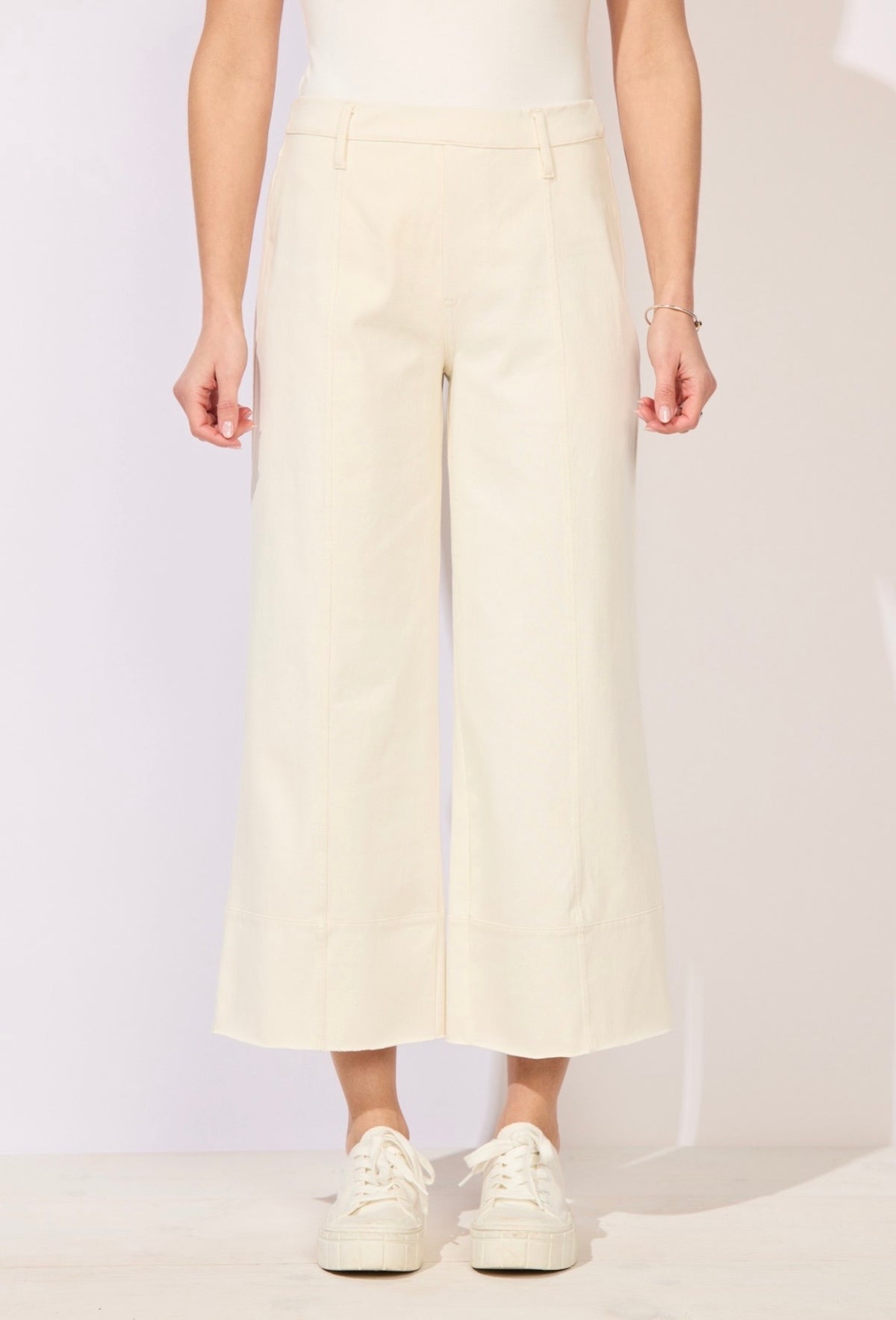 Escape Pearl Pull On Pant
