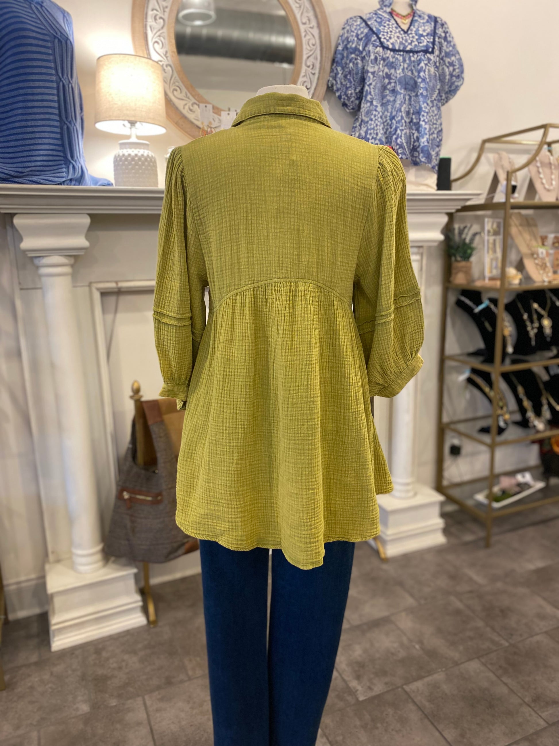 Avocado Gauze HiLo Pullover