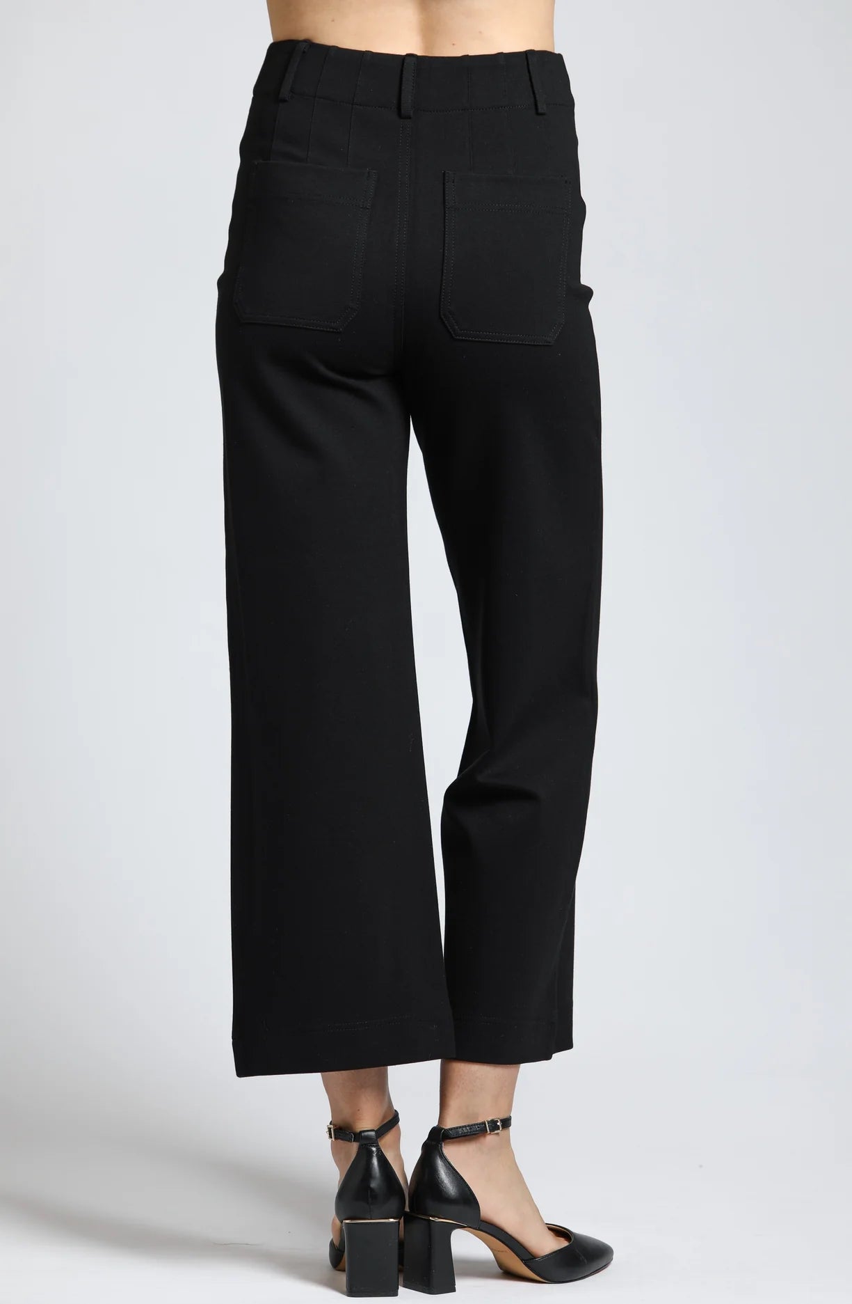 APNY Ponte Cropped Wide Leg Pant With Patch Pockets in Black