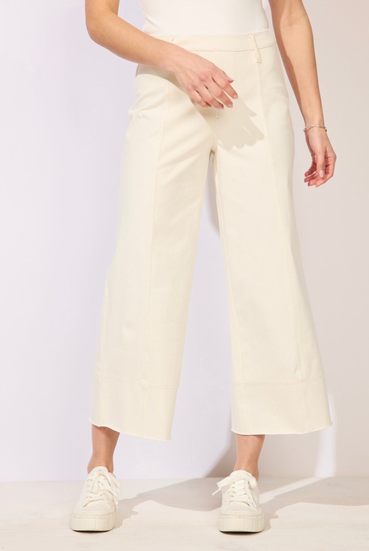 Escape Pearl Pull On Pant