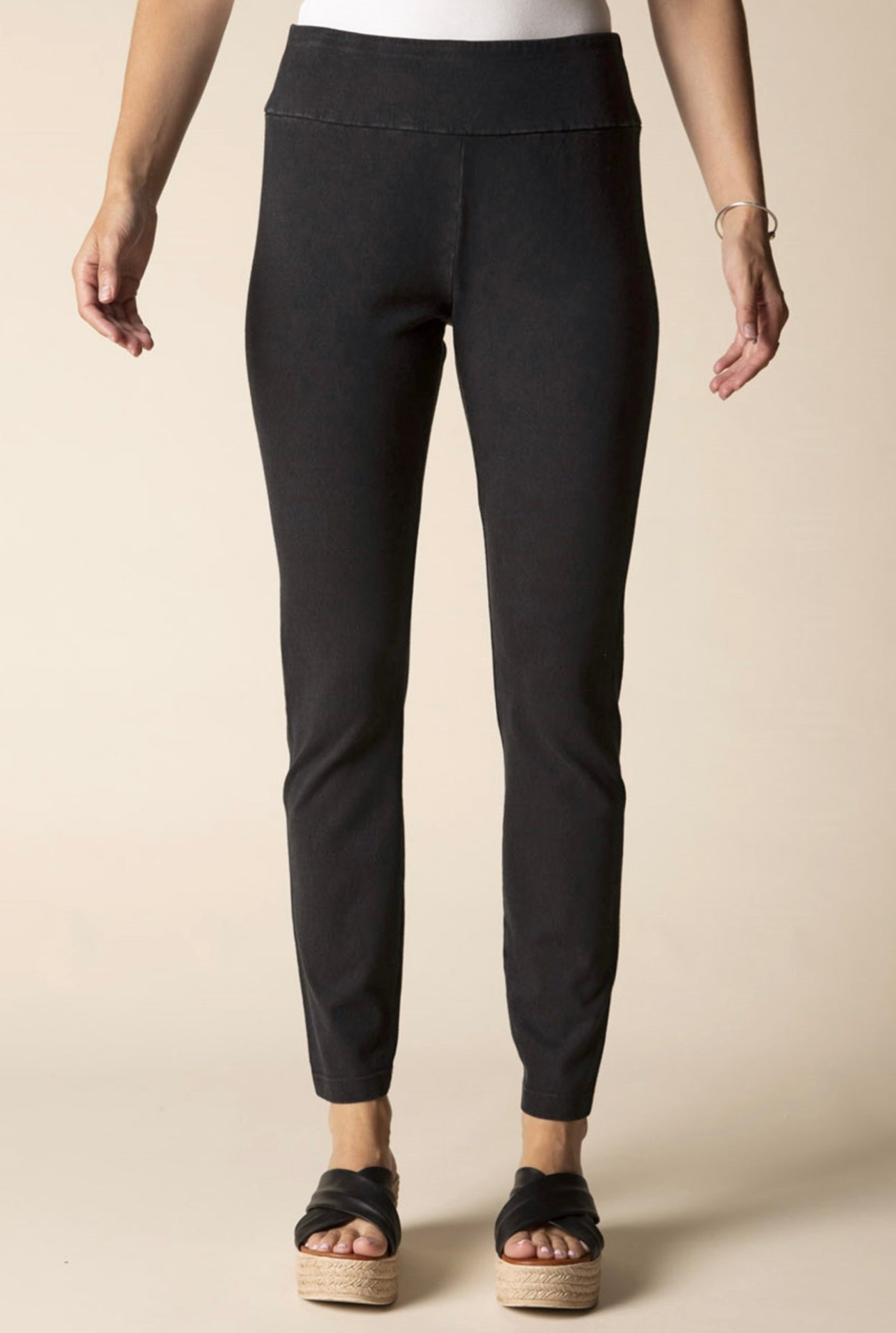 Habitat Easy Pant in Black